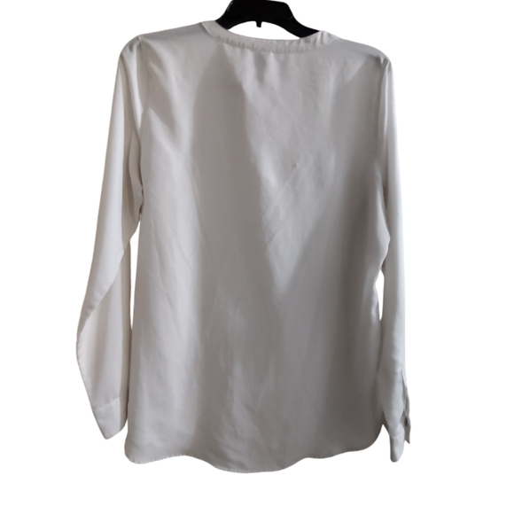 Good used condition! White pullover long sleeve blouse with 1/2 half button - Picture 3 of 4